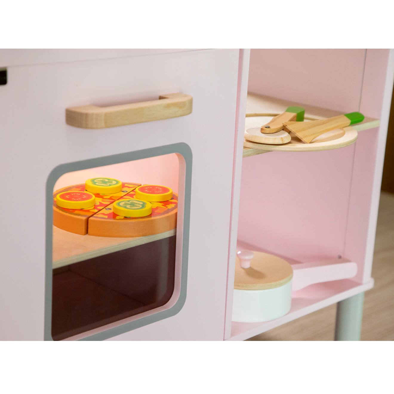 Pizza En Bois À Couper Beige (New Classic Toys) - Image 2