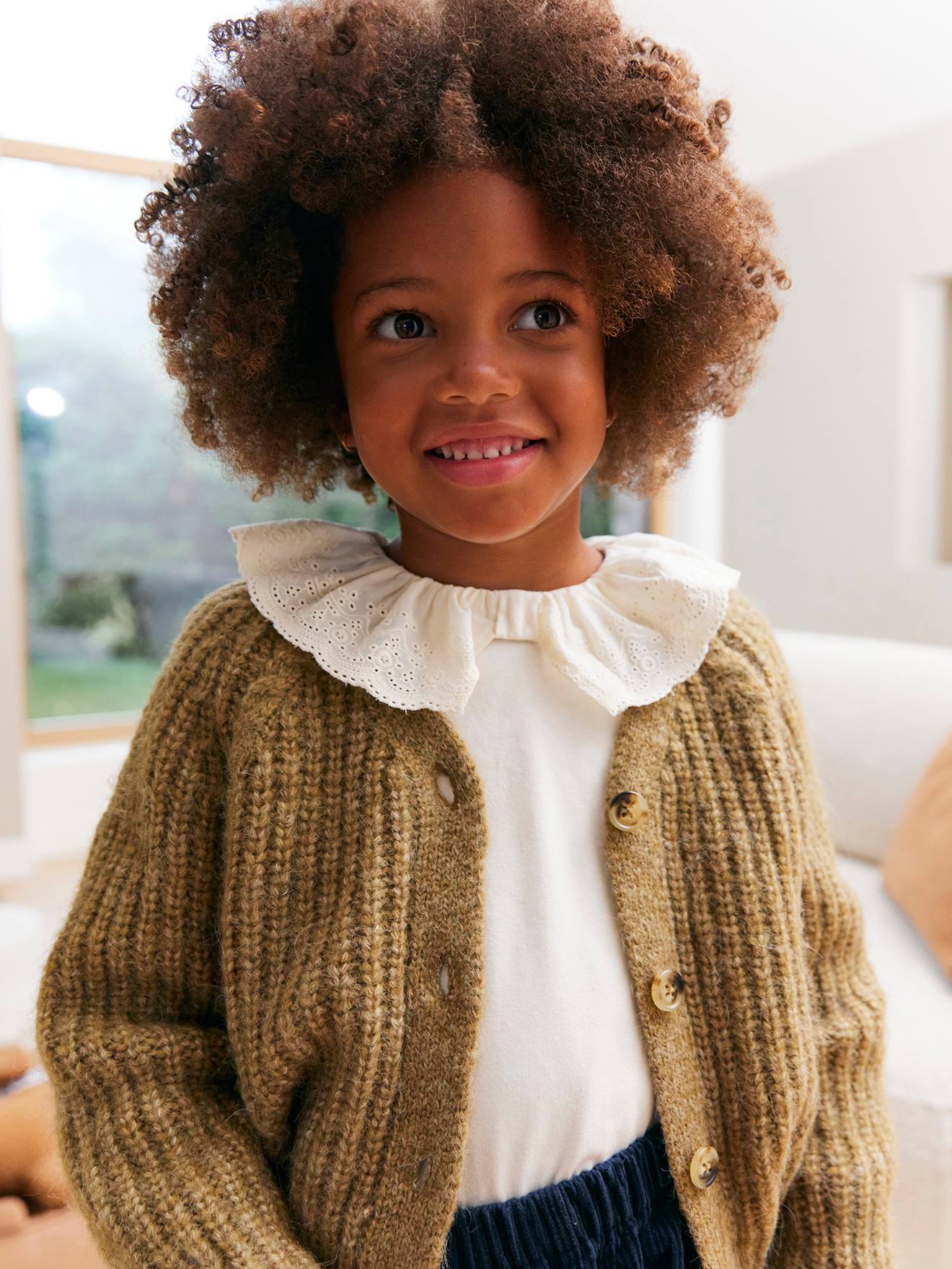Gilet fille en maille mousseuse olive 17 €