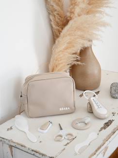 Puériculture-Toilette de bébé-Trousse de toilette et 7 accessoires