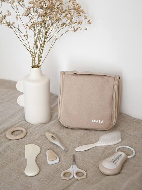 Béaba - Trousse de toilette et 10 accessoires beige